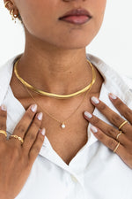 Lily Necklace